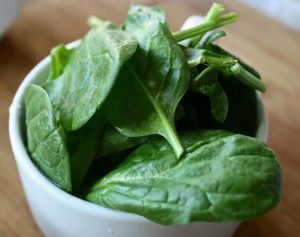 Spinach leaves